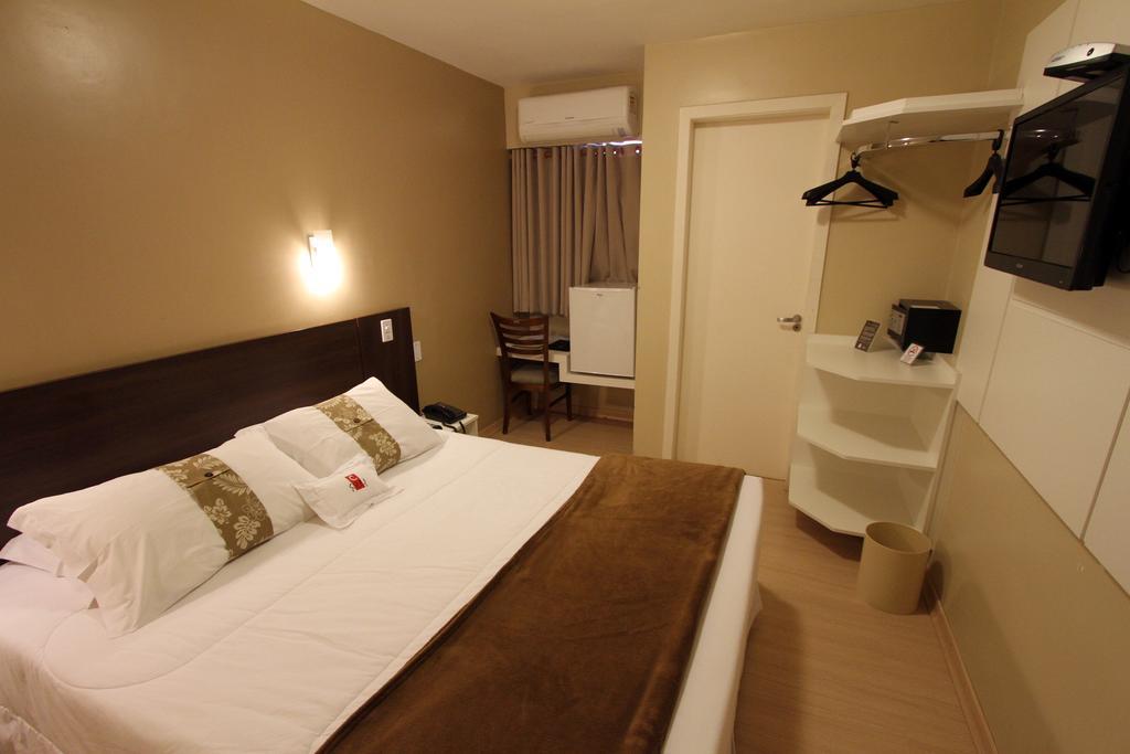 Hotel Curi Executive Pelotas Oda fotoğraf