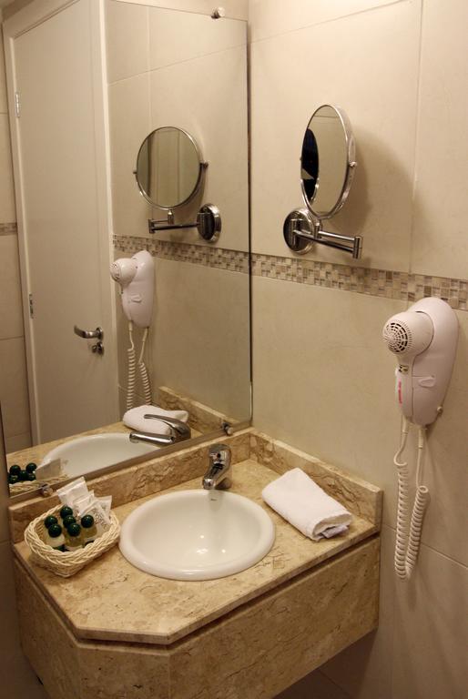 Hotel Curi Executive Pelotas Oda fotoğraf