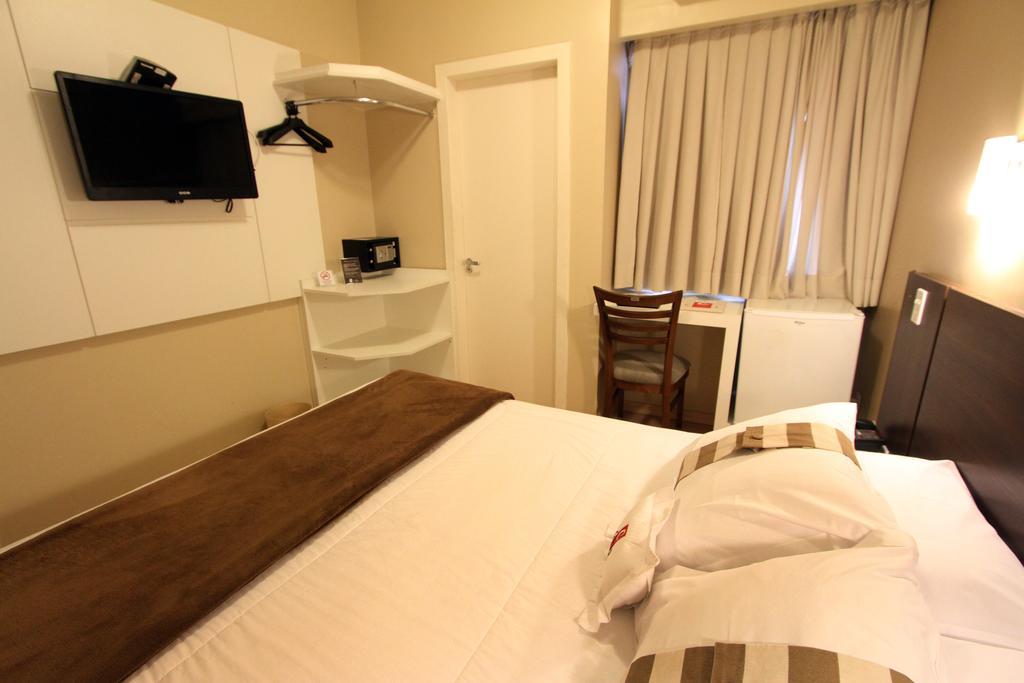 Hotel Curi Executive Pelotas Oda fotoğraf