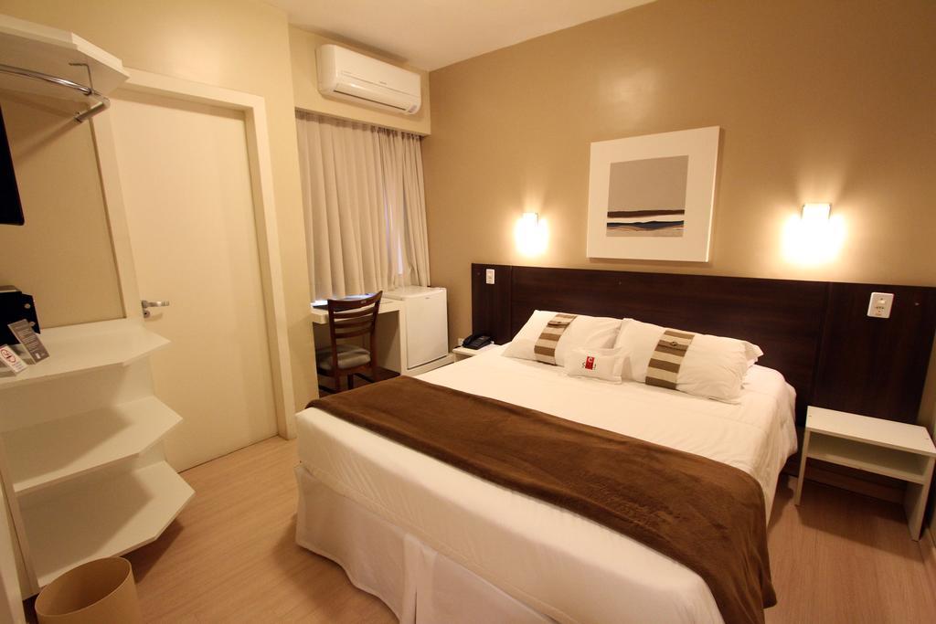 Hotel Curi Executive Pelotas Oda fotoğraf
