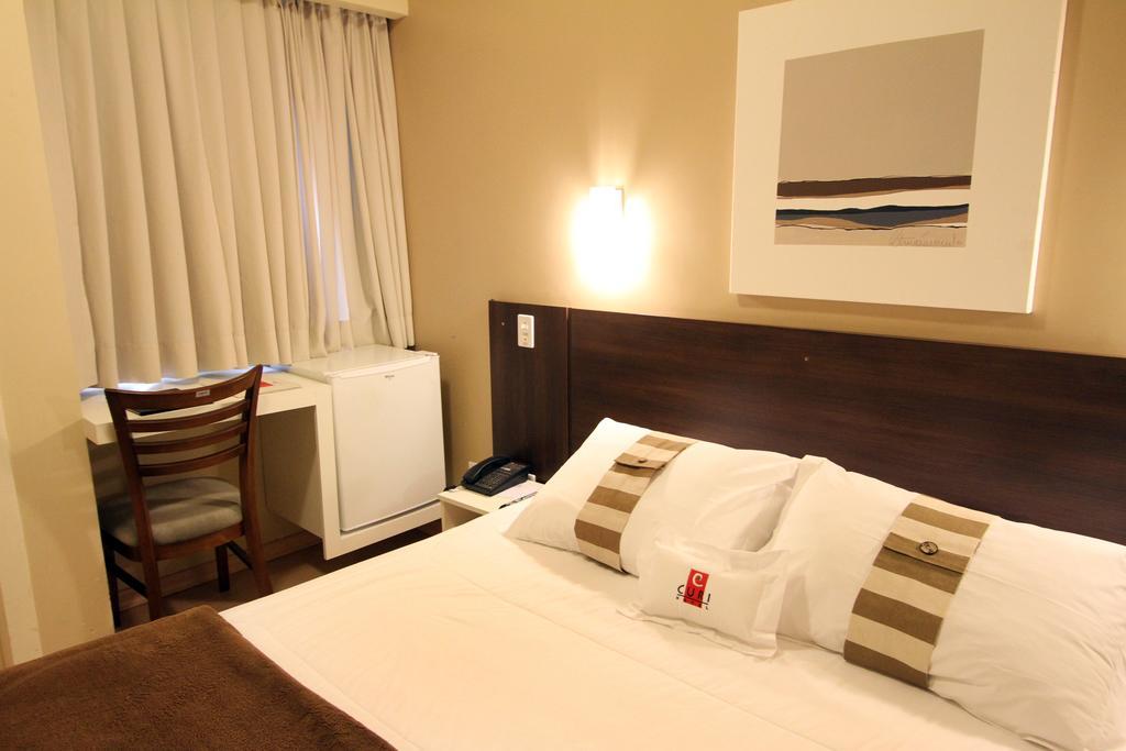 Hotel Curi Executive Pelotas Oda fotoğraf